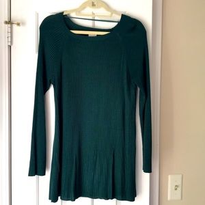 Cupio Size L Emerald Green Sweater